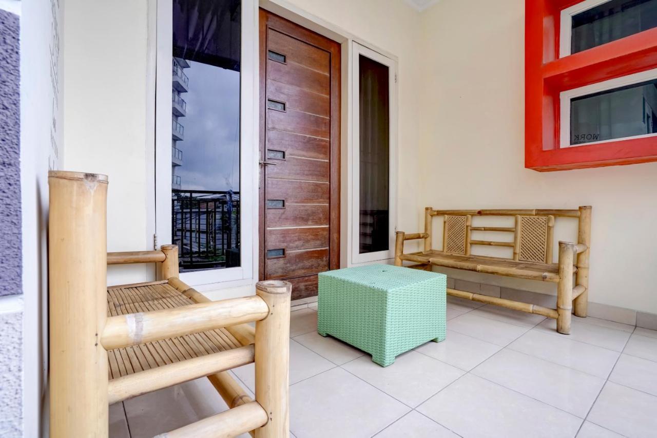 Radio Backpacker Guesthouse Syariah Bandung Exterior foto